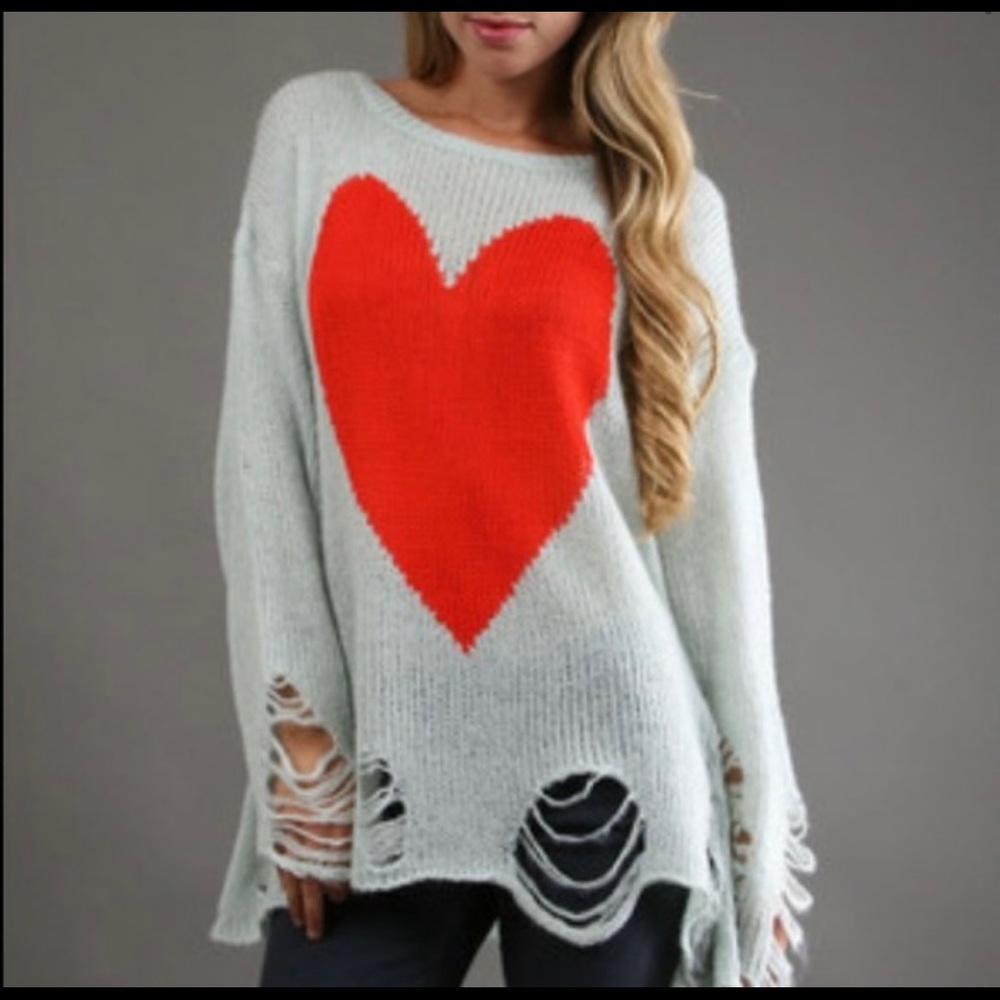 Wildfox light weight Distress sweater size Small